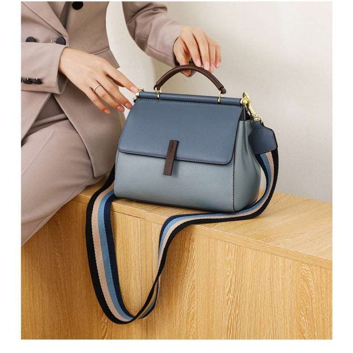 womens-luxury-genuine-leather-crossbody-bag-935802.jpg