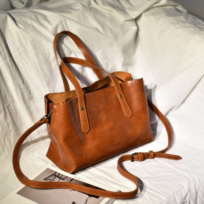 womens-luxury-leather-shoulder-bag-264609.jpg