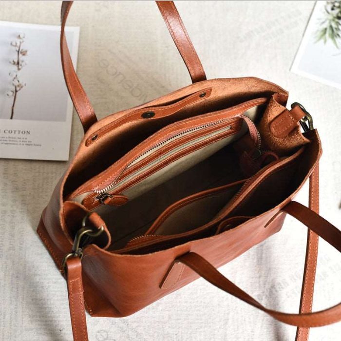 womens-luxury-leather-shoulder-bag-644044.jpg