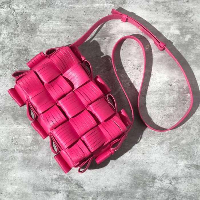 womens-luxury-leather-woven-one-shoulder-messenger-bag-739844.jpg