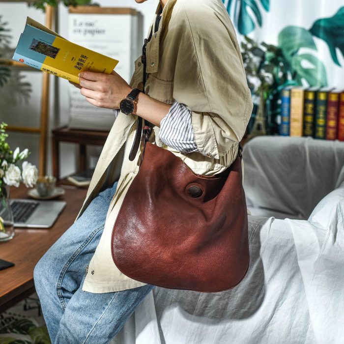womens-luxury-retro-leather-one-shoulder-messenger-bag-324063.jpg
