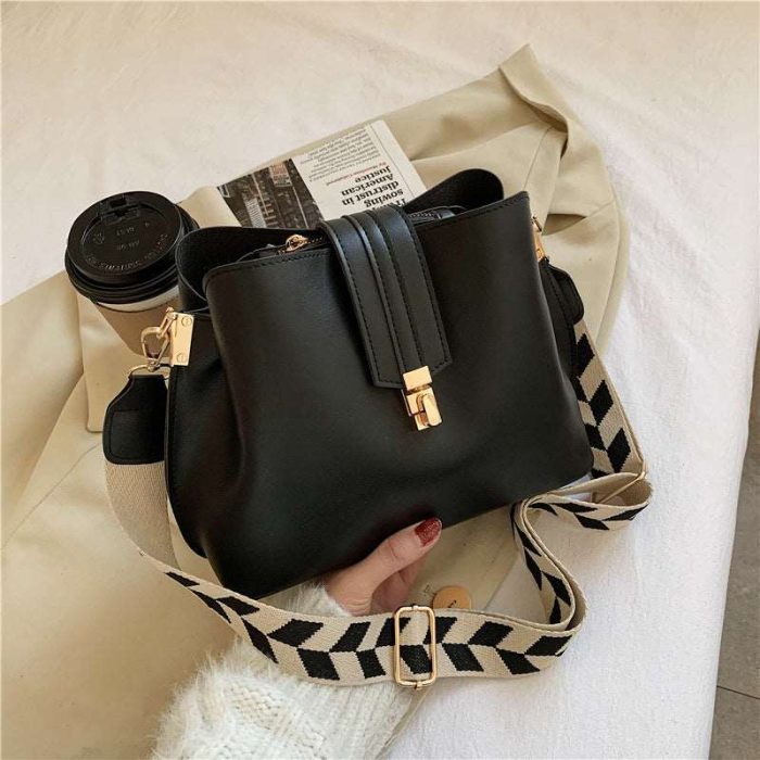 womens-wide-shoulder-strap-bucket-bag-363302.jpg